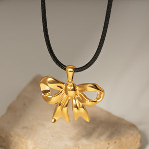 Bow Pendant Necklace