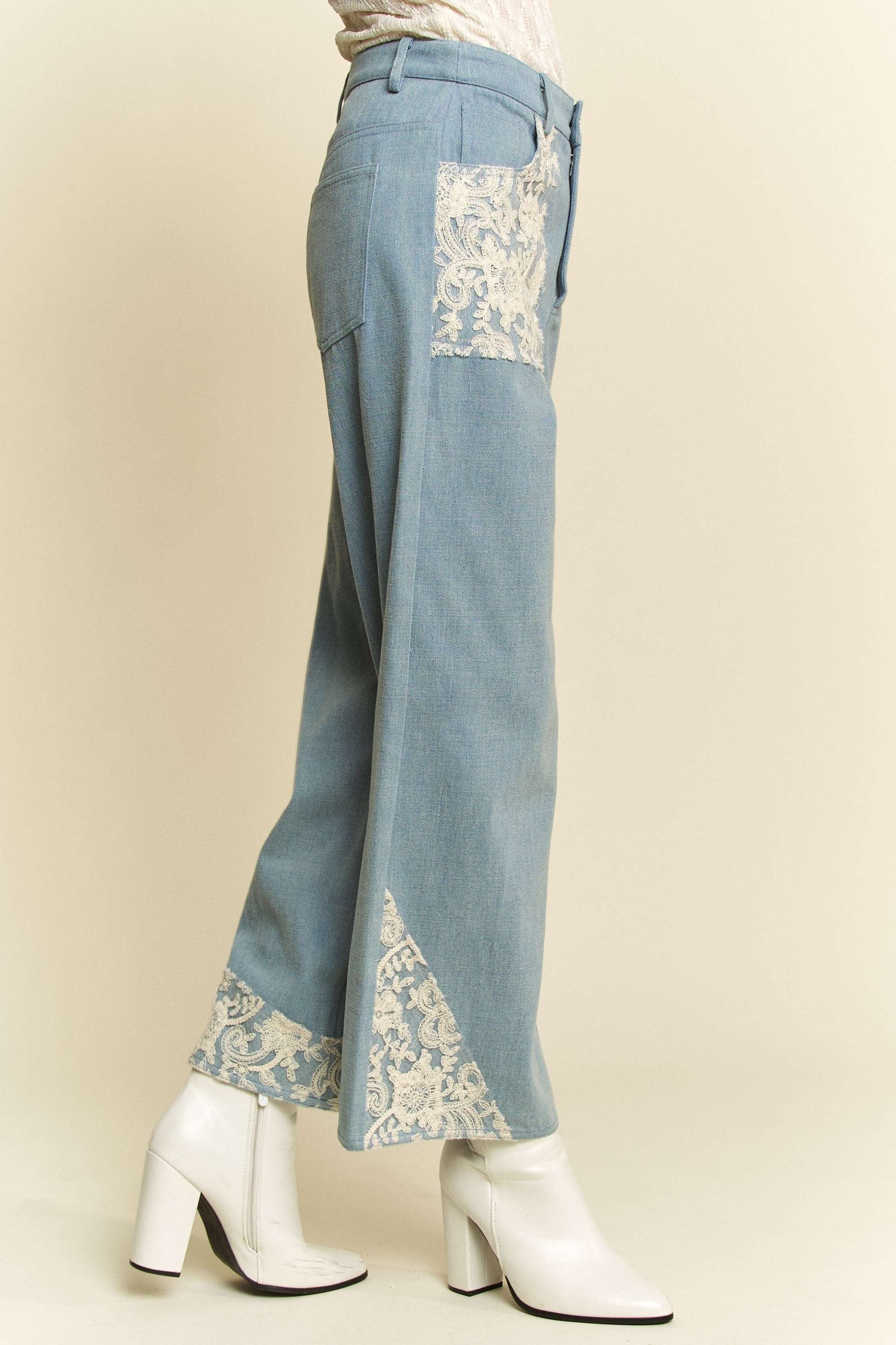 Lace Light Jeans