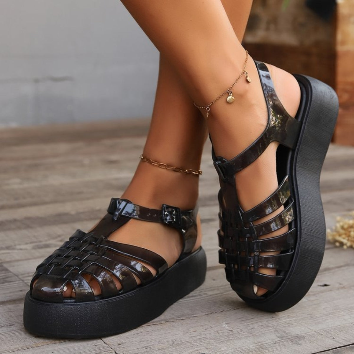 Deddie Platform Sandals