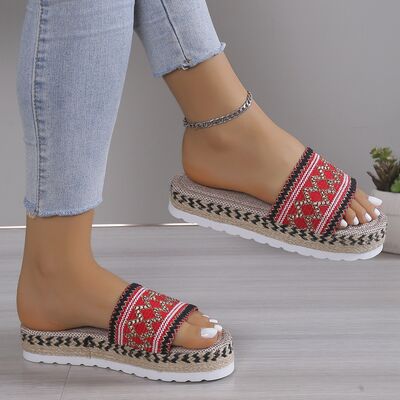 Juana Platform Sandals